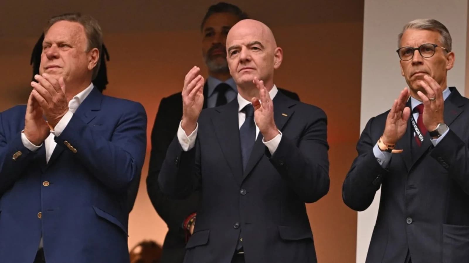 El presidente de la FIFA dijo que la posible ampliación será examinada tras el Mundial 2026, lo que podría aumentar las opciones de El Salvador. · Fuente: elsalvador.com